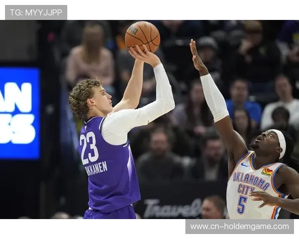 爵士赛季15胜34负，空间型内线缺失致进攻滞涩