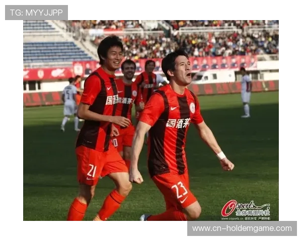 拉扬头球中横梁，伯恩茅斯新援险些绝杀